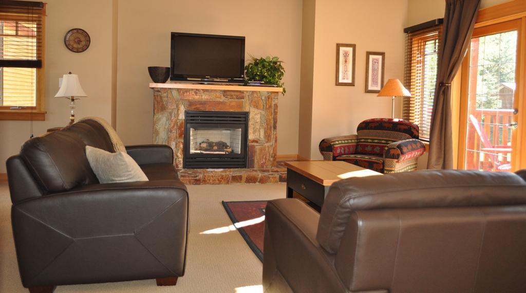 Red Mountain Village Condos Rossland Chambre photo